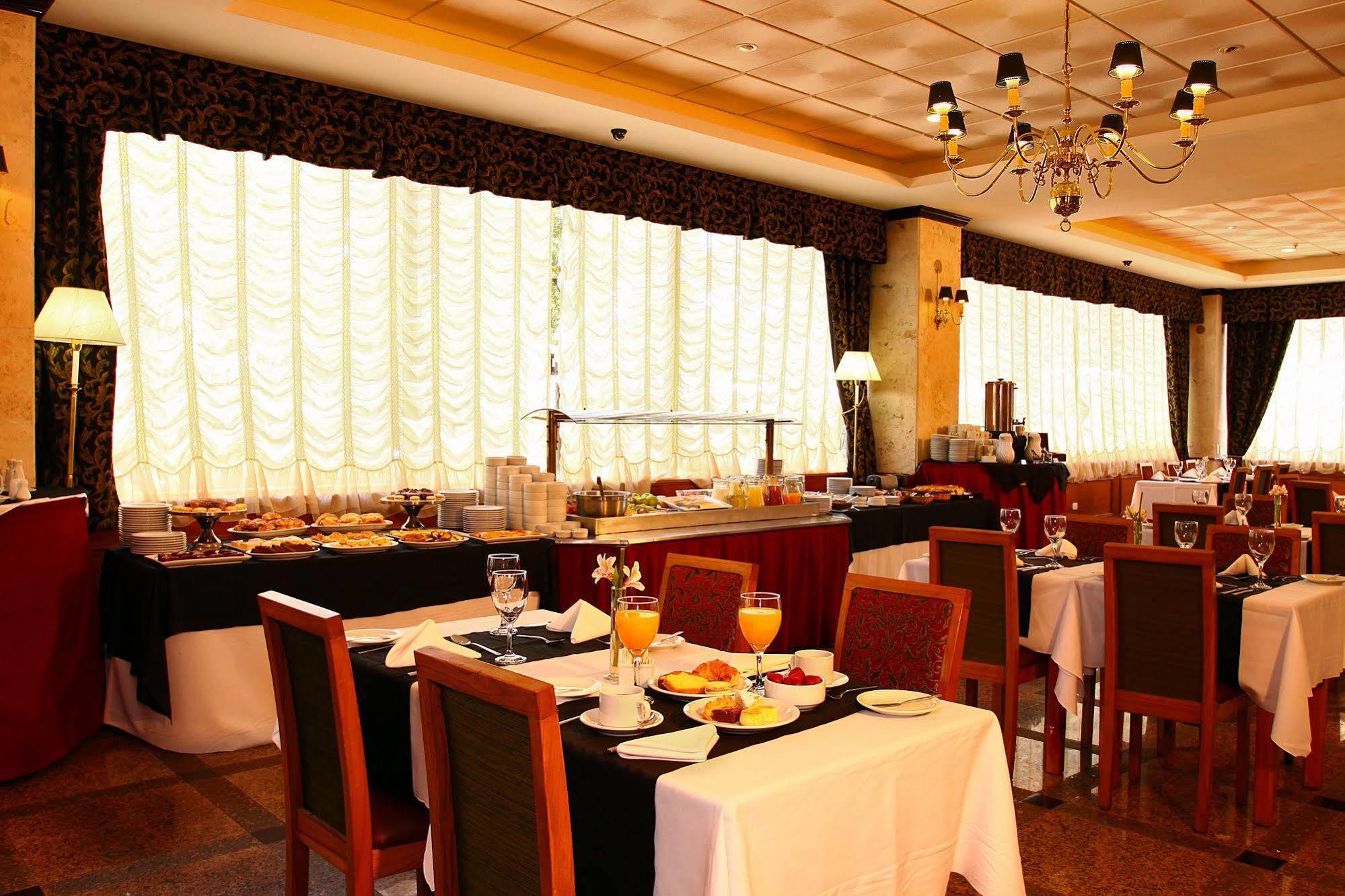 Ramada By Wyndham Buenos Aires Hotel Vicente Lopez Ngoại thất bức ảnh