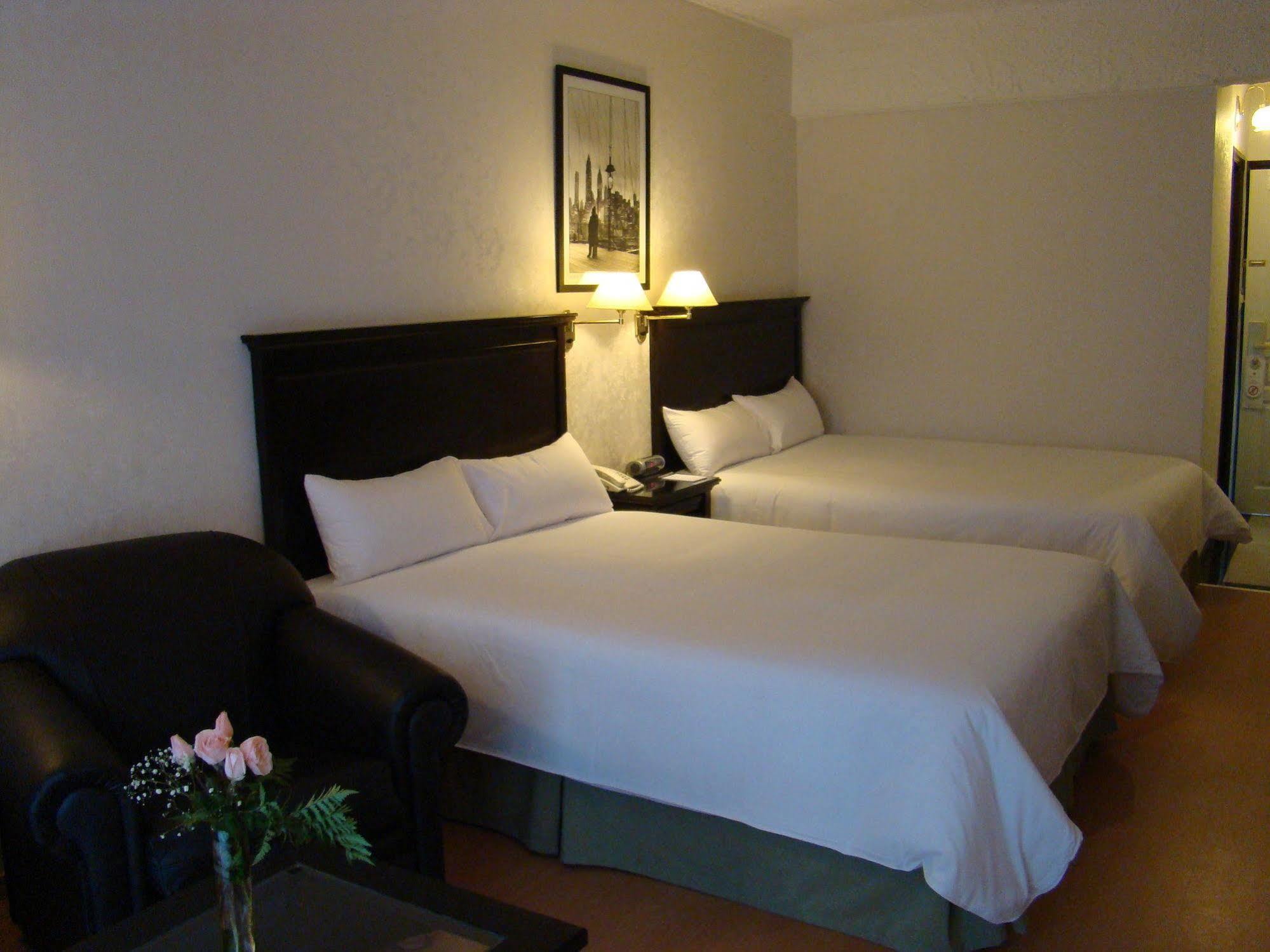 Ramada By Wyndham Buenos Aires Hotel Vicente Lopez Ngoại thất bức ảnh