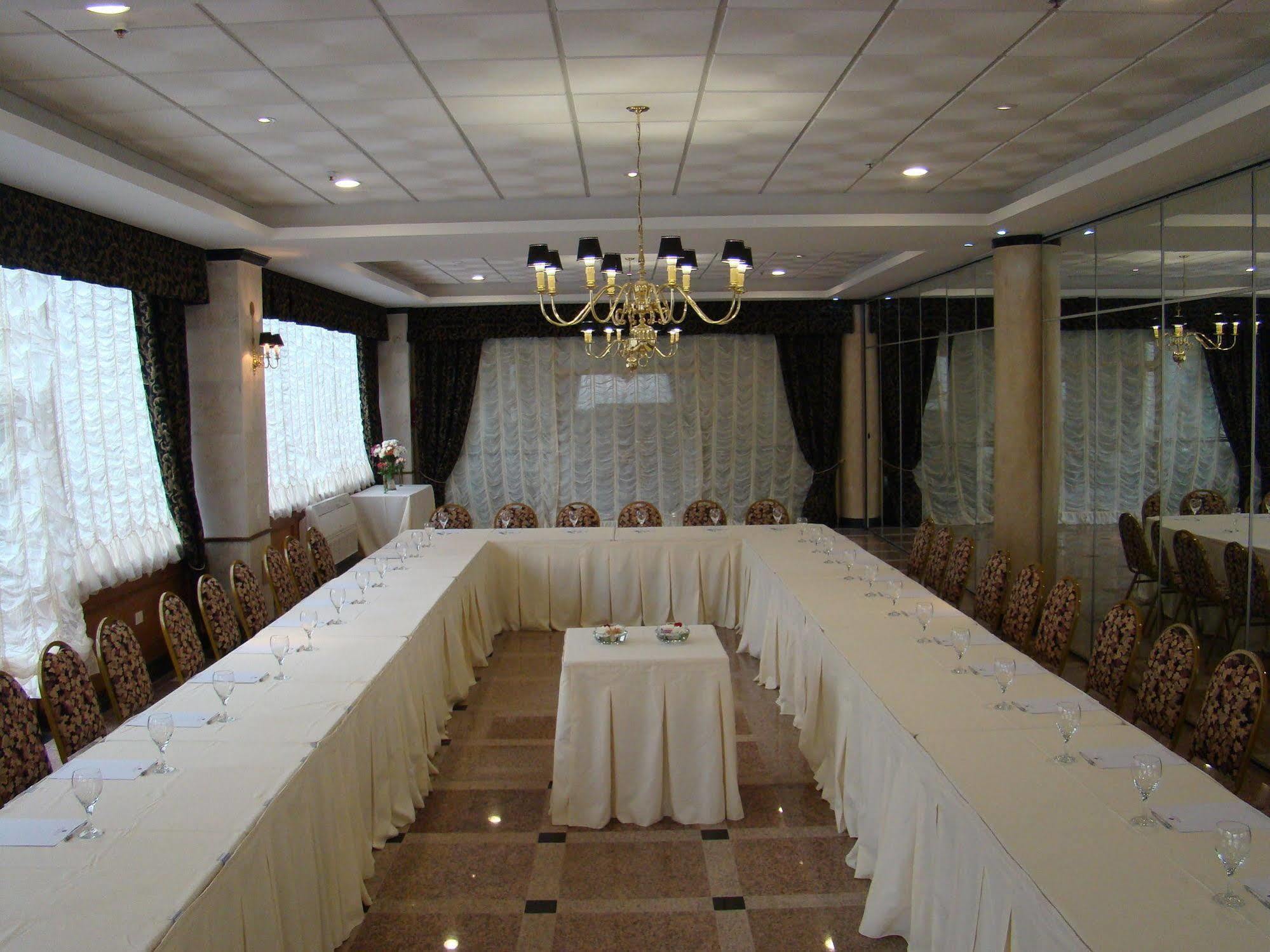 Ramada By Wyndham Buenos Aires Hotel Vicente Lopez Ngoại thất bức ảnh