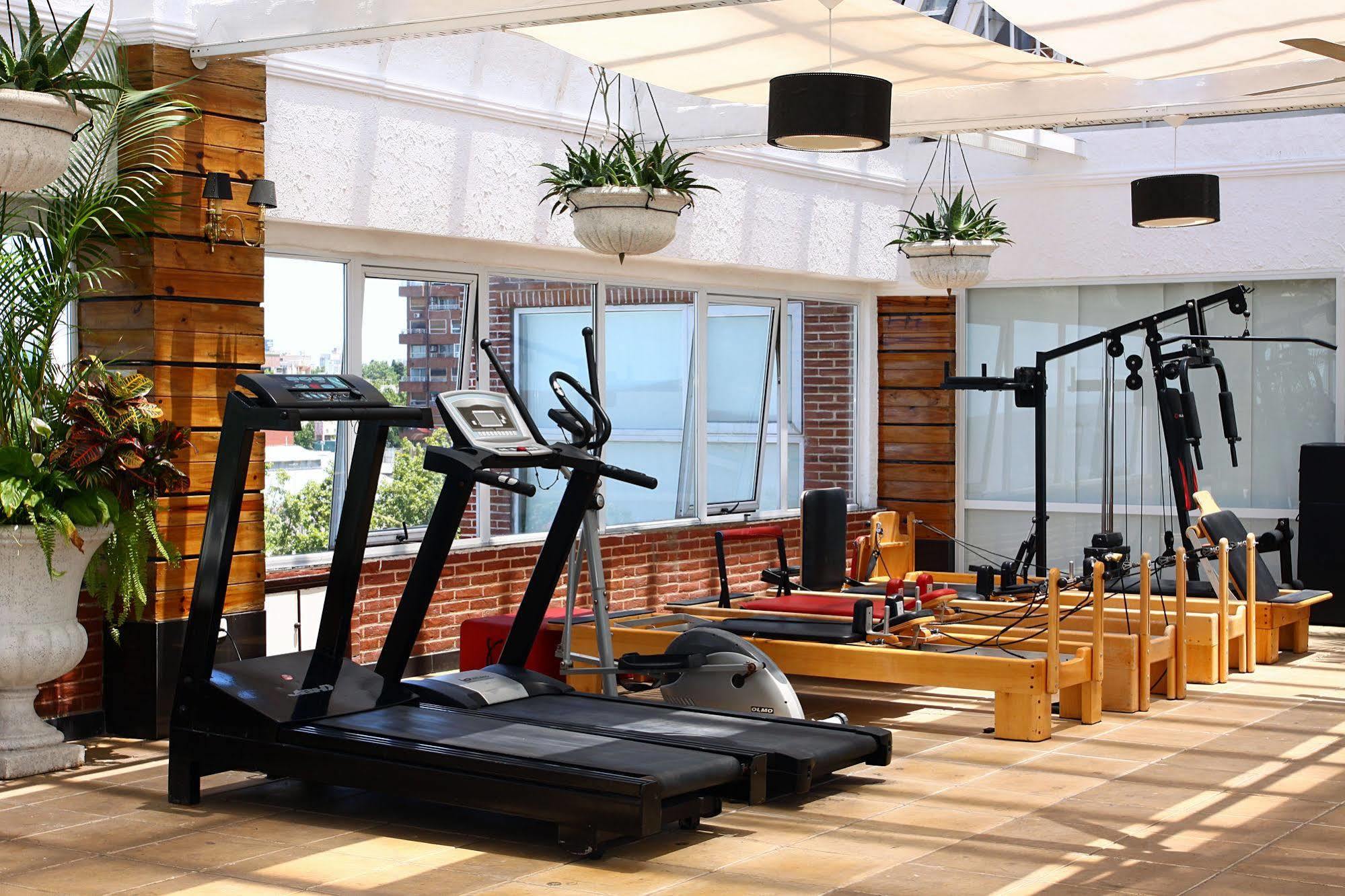Ramada By Wyndham Buenos Aires Hotel Vicente Lopez Ngoại thất bức ảnh