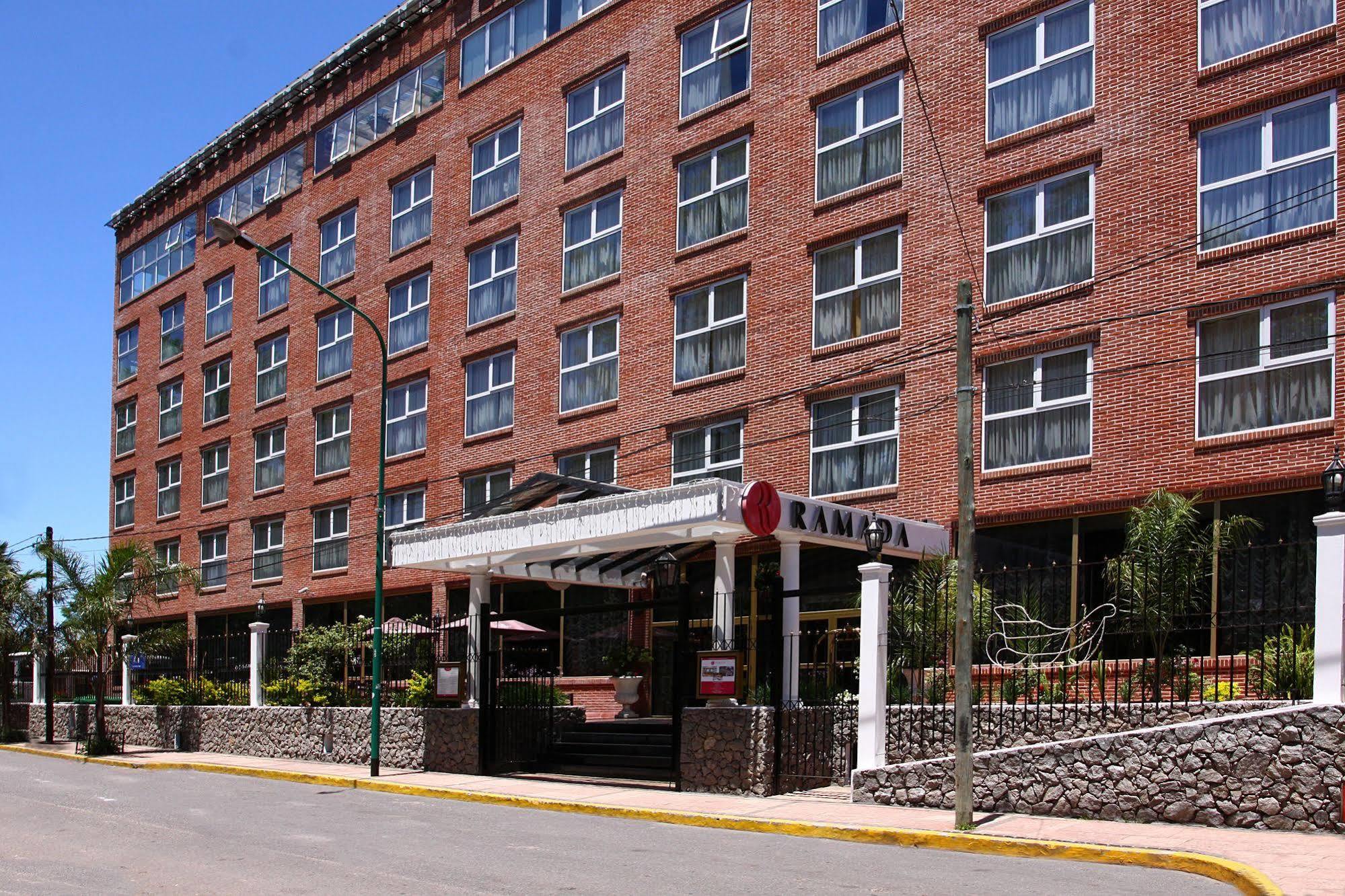 Ramada By Wyndham Buenos Aires Hotel Vicente Lopez Ngoại thất bức ảnh